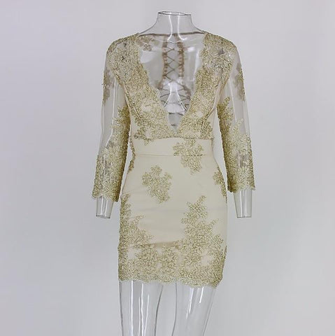 Robe Sexy Moulante avec des broderies - Dos Nu